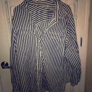 Cute vintage striped button down!